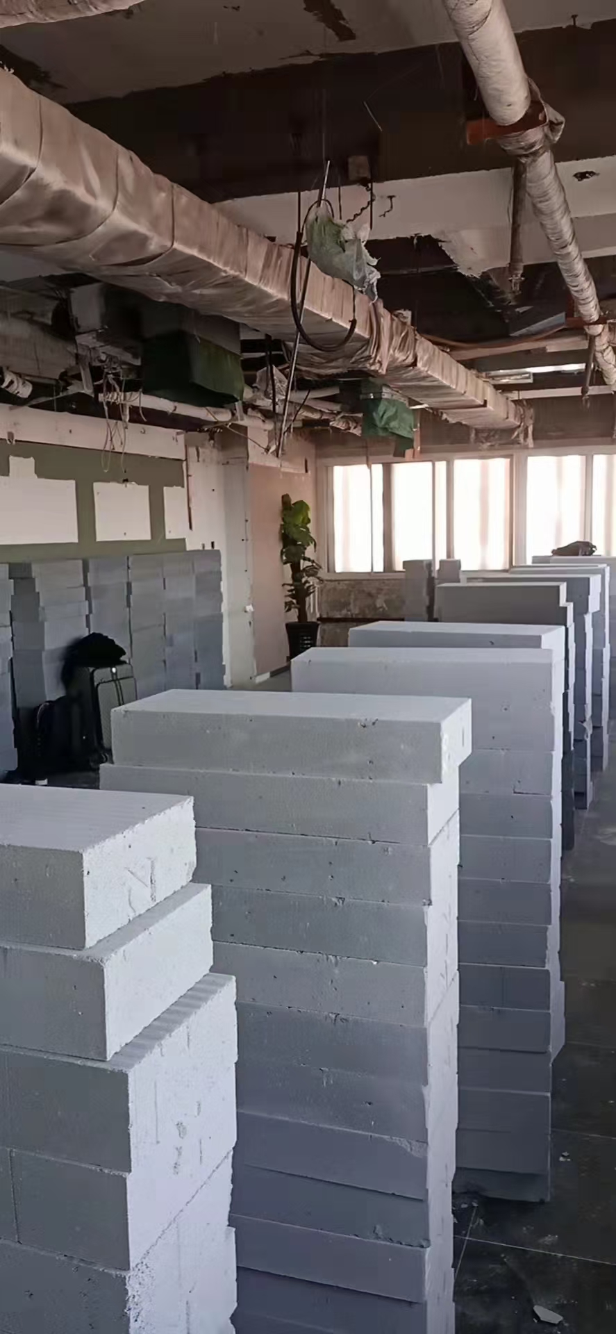 办公楼轻质砖隔墙图